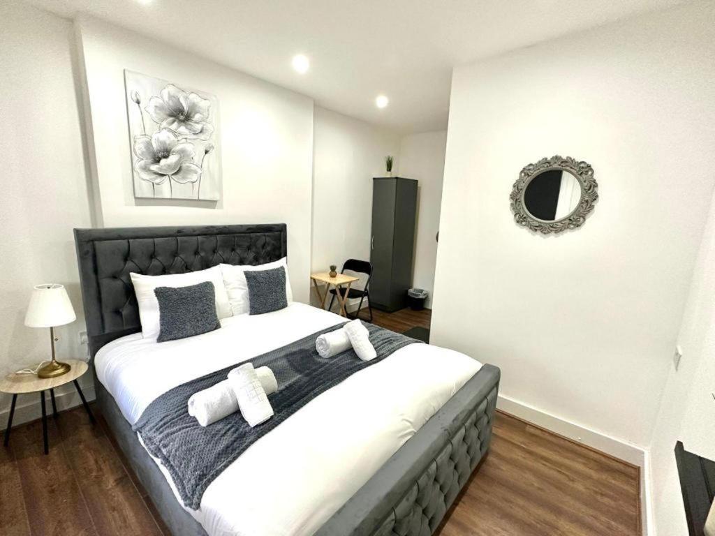Hounslow Suites - Tw3 외부 사진
