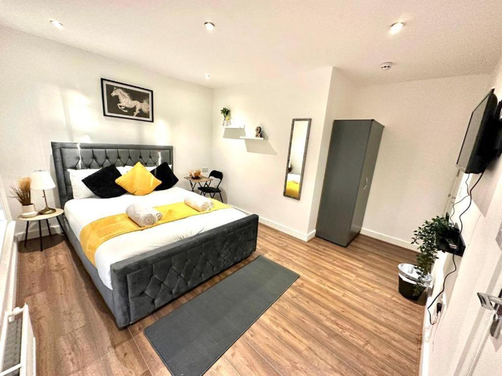 Hounslow Suites - Tw3 외부 사진
